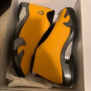 Air Jordan 14 Reverse Ferrari